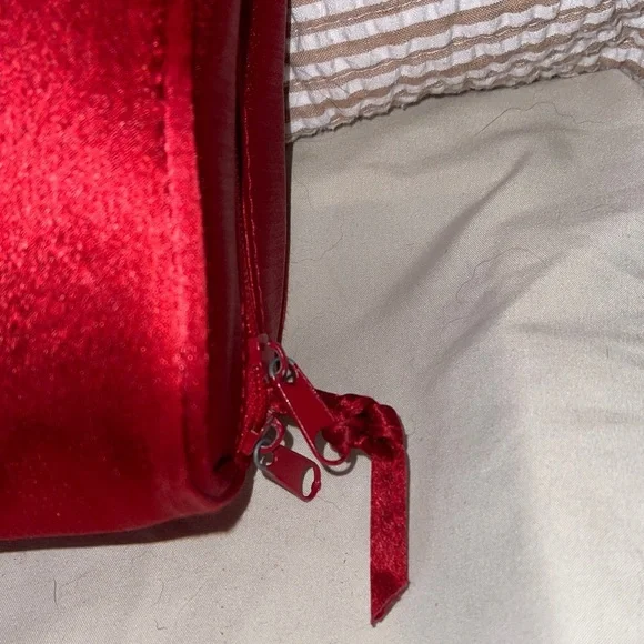 Yves Saint Laurent Parfums Red Cosmetic Bag YSL Bag - Picture 8 of 9